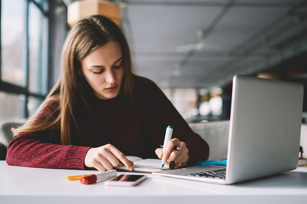 5 Awesome Laptops for College Students